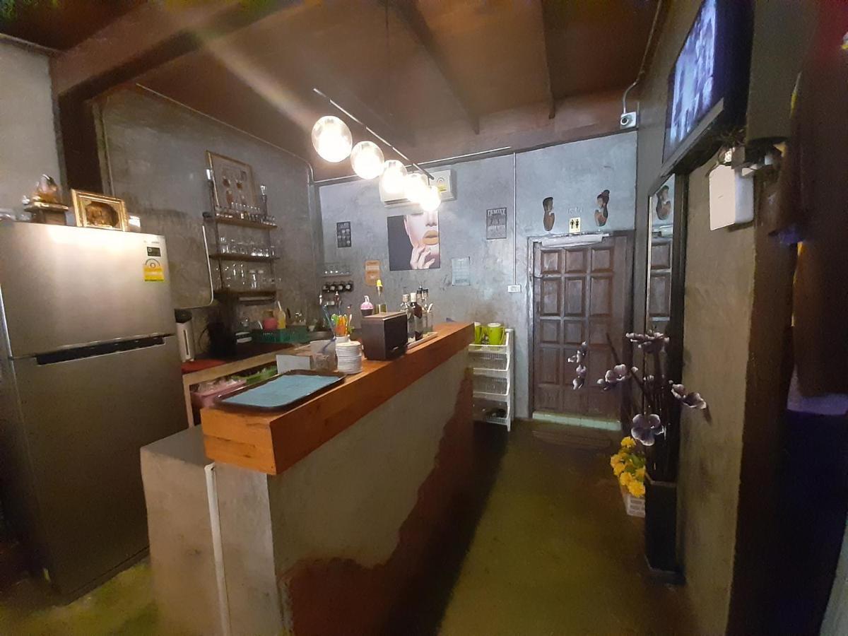 Resting Place Hostel ムアンカオ エクステリア 写真
